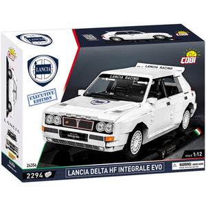 Vorderansicht Verpackung Box Cobi  24356 weißer Lancia Delta HF Integrale Evo Executive Edition Sammlerstück aus Klemmbausteinen im Maßstab 1:12 mit Lancia-Lizenz und Displayständer 