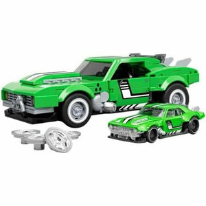 Zwei grüne Mattel Brick Shop JFT16 '68 Camaro Klemmbaustein-Modelle in den Maßstäben 1:32 und 1:64 mit wechselbaren Felgen-Sets aus Metall