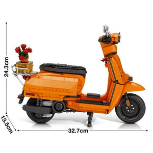 Reobrix 11036 Lambretta V200 Special Klemmbausteine Orange mit ausklappbarem Hauptständer und Gepäckkorb mit roten Rosen und originaler Innocenti-Lizenz mit Modellabmessungen 32,7 cm Länge 13,5 cm Breite und 24,3 cm Höhe