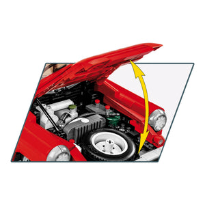 Geöffnete Motorhaube des roten Citroen DS 19 Decapotable Cabrio Klemmbausteinmodells von COBI 24346 mit gebautem Motor aus Klemmbausteinen Ersatzrad Kühler und Batterie