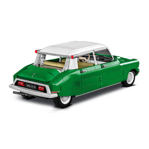 Heckansicht des fertig gebauten Citroen DS 19 Klemmbausteinmodells von COBI 24347 mit grüner Karosserie und weißem Dach weißen Felgen bedruckten Teilen  braunen Innenraum offiziell lizenziert